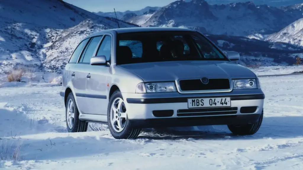 Los 8 millones de Škoda Octavia en sus 30 años de vida y las versiones más peculiares: GLC, gas natural, híbrido y un récord de 365 km/h 6 Motor16 1. generace Skoda Octavia Combi 4x4 6a84e619 Motor16