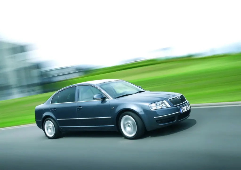 El Škoda Superb “moderno” cumple 25 años 1 Motor16 El Škoda Superb “moderno” cumple 25 años