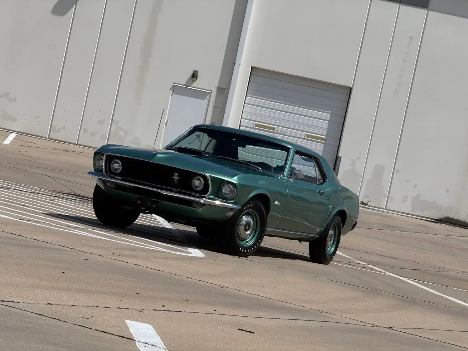 El Ford Mustang 428 Cobra Jet R-Code de 1969: solo 52 hardtop con el V8 más radical