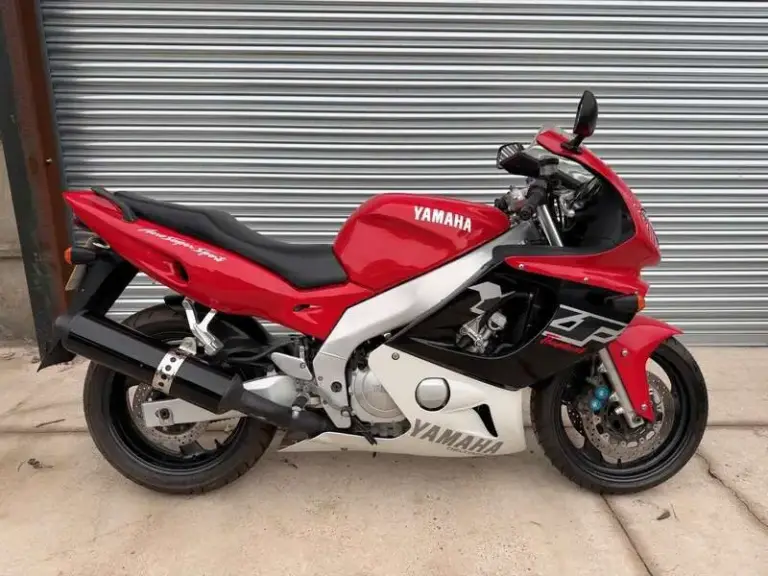 Yamaha YZF600R Thundercat subasta en noviembre: solo 852 km y un único dueño