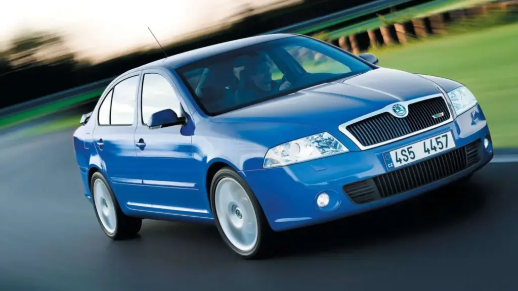 Los 8 millones de Škoda Octavia en sus 30 años de vida y las versiones más peculiares: GLC, gas natural, híbrido y un récord de 365 km/h 2 Motor16 2. generace Skoda Octavia RS 3ea79bde Motor16