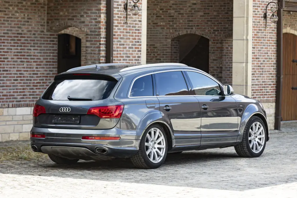 Este mítico Audi Q7 V12 TDI de 500 CV y 1.000 Nm puede ser tuyo por 5.000 euros 2 Motor16 Este mítico Audi Q7 V12 TDI de 500 CV y 1.000 Nm puede ser tuyo por 5.000 euros