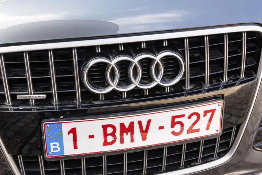 Este mítico Audi Q7 V12 TDI de 500 CV y 1.000 Nm puede ser tuyo por 5.000 euros 17 Motor16 2009 Audi Q7 V12 TDI quattro 1470239 Motor16