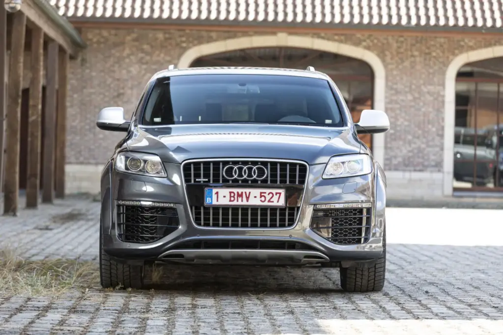 Este mítico Audi Q7 V12 TDI de 500 CV y 1.000 Nm puede ser tuyo por 5.000 euros 16 Motor16 2009 Audi Q7 V12 TDI quattro 1470240 Motor16