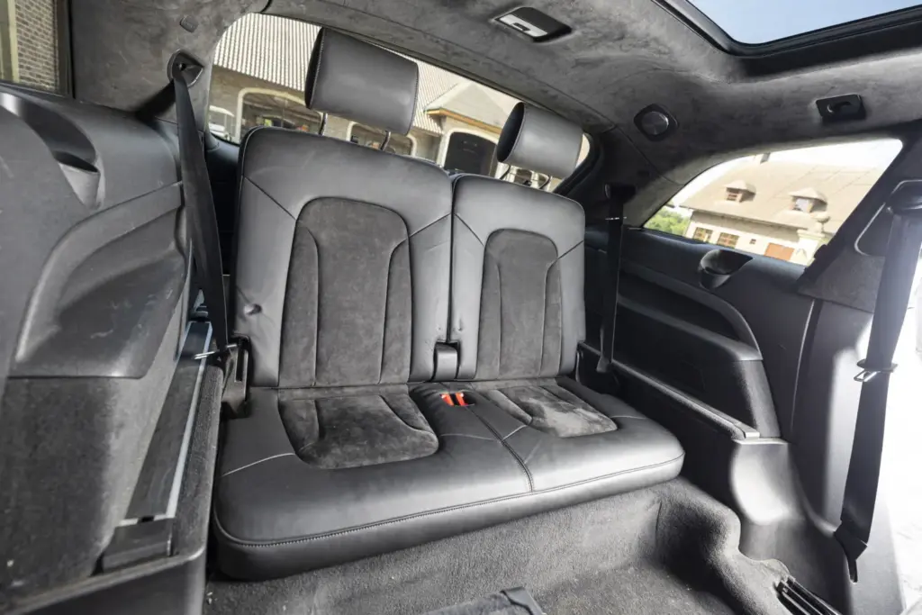Este mítico Audi Q7 V12 TDI de 500 CV y 1.000 Nm puede ser tuyo por 5.000 euros 9 Motor16 2009 Audi Q7 V12 TDI quattro 1470248 Motor16