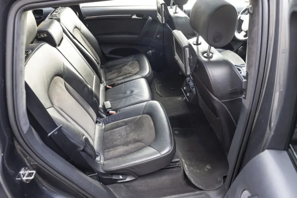 Este mítico Audi Q7 V12 TDI de 500 CV y 1.000 Nm puede ser tuyo por 5.000 euros 8 Motor16 2009 Audi Q7 V12 TDI quattro 1470249 Motor16