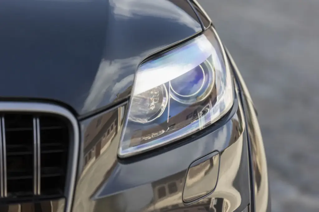Este mítico Audi Q7 V12 TDI de 500 CV y 1.000 Nm puede ser tuyo por 5.000 euros 6 Motor16 2009 Audi Q7 V12 TDI quattro 1470251 Motor16