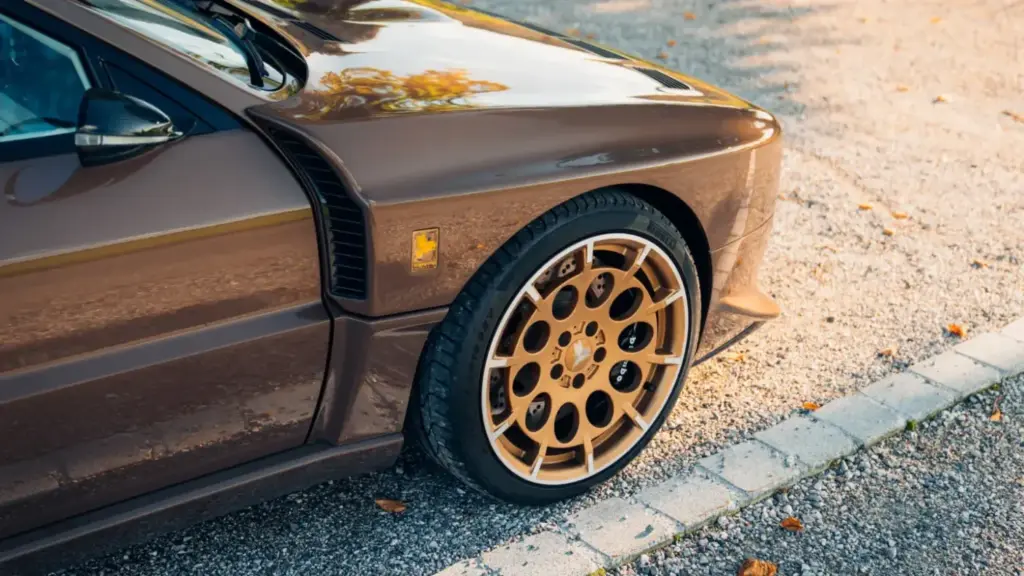 Kimera EVO37: el restomod inspirado en el Lancia 037 que ya multiplica por dos su precio original 17 Motor16 2025 Kimera EVO37 Broad Arrow 18 Motor16