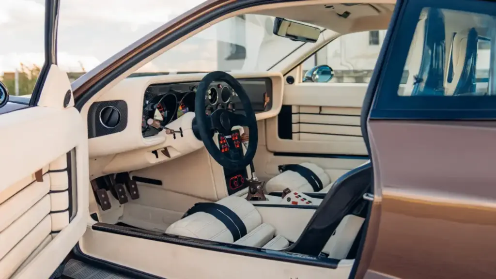 Kimera EVO37: el restomod inspirado en el Lancia 037 que ya multiplica por dos su precio original 2 Motor16 2025 Kimera EVO37 #18. Broad Arrow. Imagen interior.