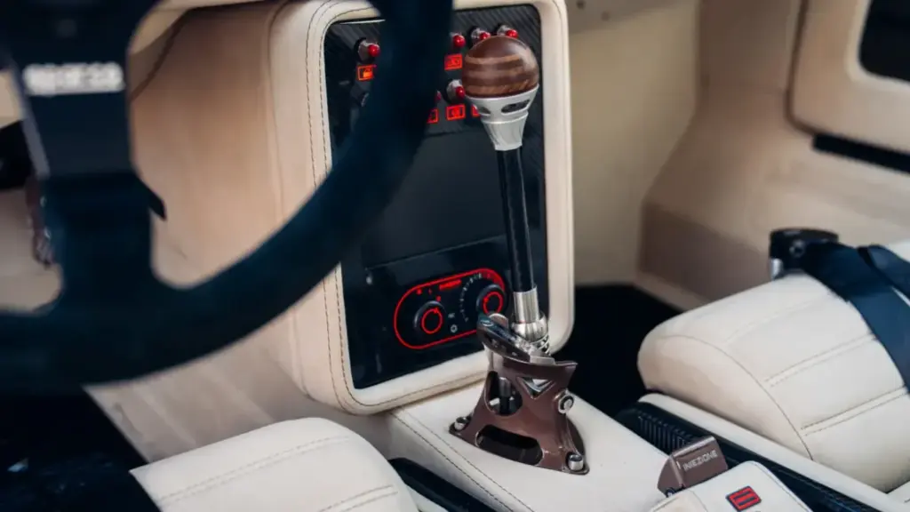 Kimera EVO37: el restomod inspirado en el Lancia 037 que ya multiplica por dos su precio original 29 Motor16 2025 Kimera EVO37 Broad Arrow 24 Motor16
