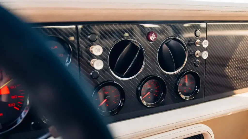 Kimera EVO37: el restomod inspirado en el Lancia 037 que ya multiplica por dos su precio original 32 Motor16 2025 Kimera EVO37 Broad Arrow 27 Motor16