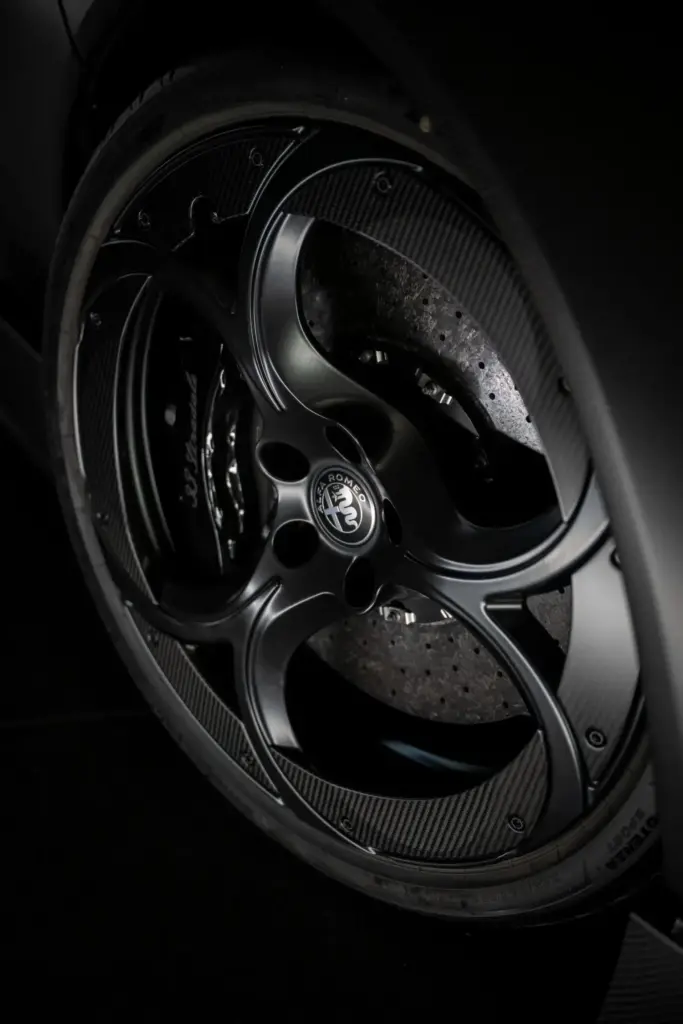 2026 Alfa Romeo 33 Stradale Perla Nera 15 Motor16
