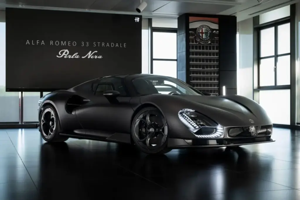 2026 Alfa Romeo 33 Stradale Perla Nera 2 Motor16