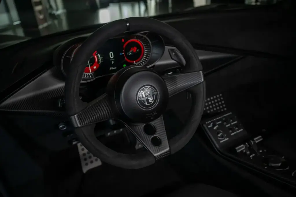 2026 Alfa Romeo 33 Stradale Perla Nera 21 Motor16