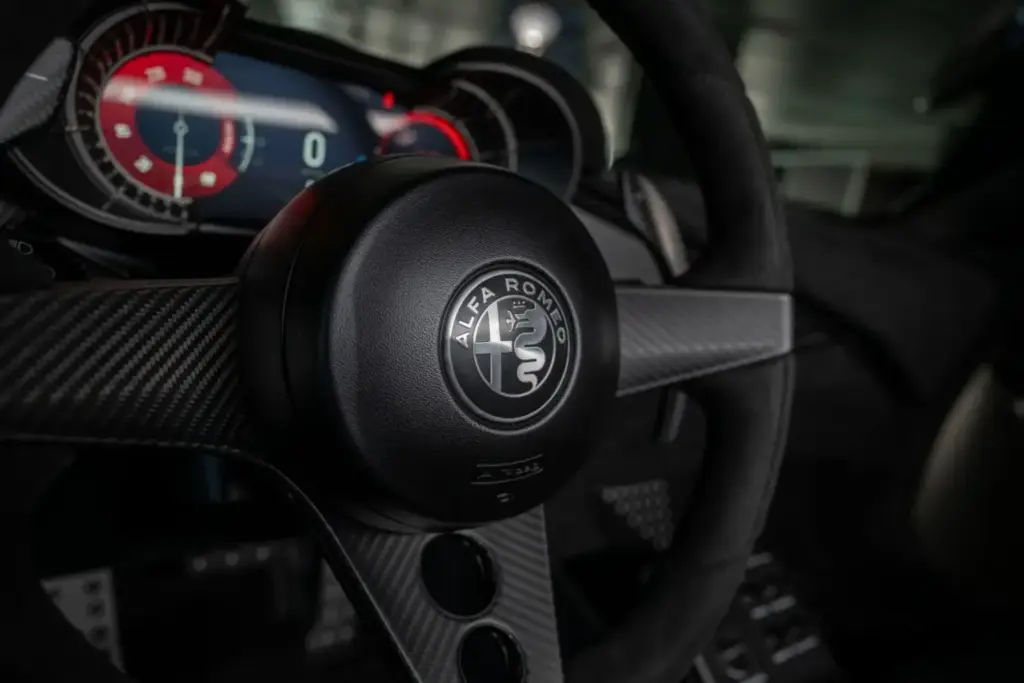 2026 Alfa Romeo 33 Stradale Perla Nera 22 Motor16