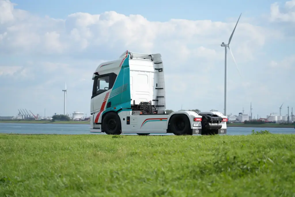 BYD ETT 44: El camión eléctrico con cifras capaces de eclipsar las del Tesla Semi 3 Motor16 2026 BYD ETT 44. Camión eléctrico. Imagen.
