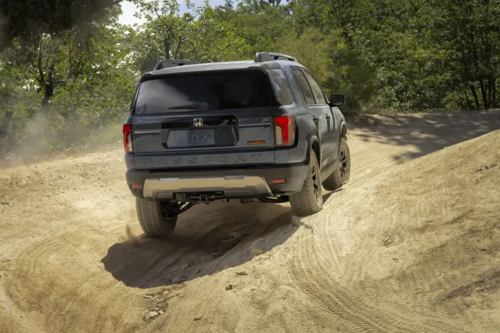 2026 Honda Passport TrailSport 6 Motor16