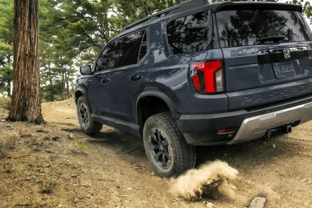 2026 Honda Passport TrailSport 9 Motor16