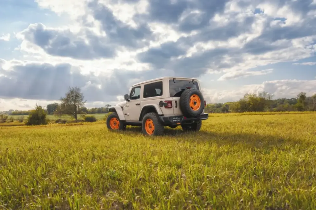 JL-2A: El Jeep Wrangler se rinde ante el primer Willys civil en su penúltimo “Twelve 4 Twelve” 4 Motor16 2026 Jeep Wrangler JL2A 6 Motor16