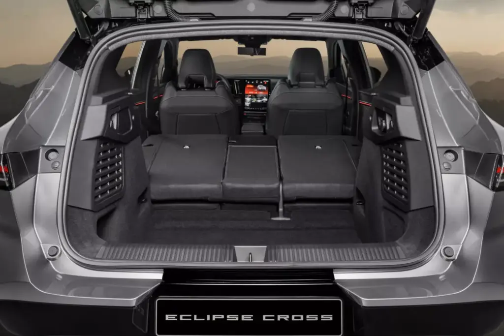 El Mitsubishi Eclipse Cross hereda tecnología punta para aumentar su eficiencia y su autonomía 22 Motor16 2026 Mitsubishi Eclipse Cross EV 20 Motor16