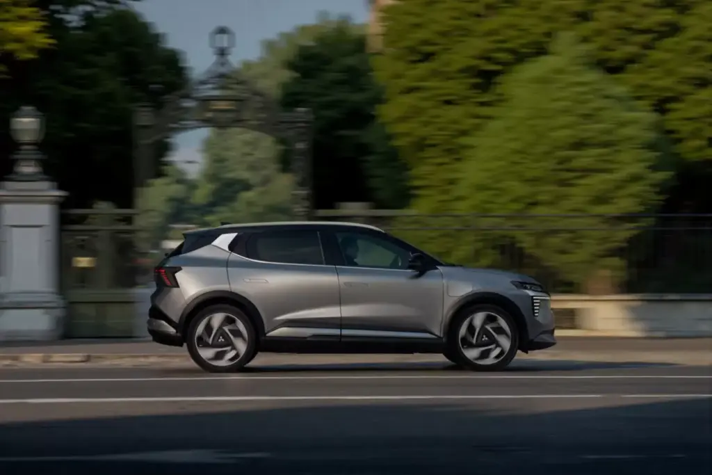 El Mitsubishi Eclipse Cross hereda tecnología punta para aumentar su eficiencia y su autonomía 8 Motor16 2026 Mitsubishi Eclipse Cross EV 6 Motor16