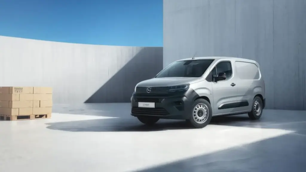 Los Citroën Berlingo y Opel Combo se llenan de plásticos para ajustar sus precios 8 Motor16 2026 Opel Combo Start. Imagen.