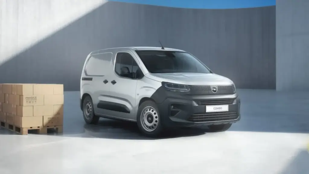 Los Citroën Berlingo y Opel Combo se llenan de plásticos para ajustar sus precios 23 Motor16 2026 Opel Combo Start 3 Motor16