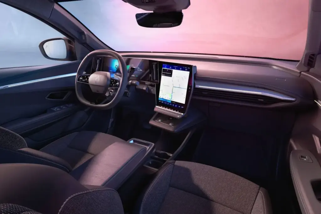 Renault potencia los argumentos de su Scenic E-Tech para volverse más interesante 10 Motor16 2026 Renault Scenic e tech 7 Motor16