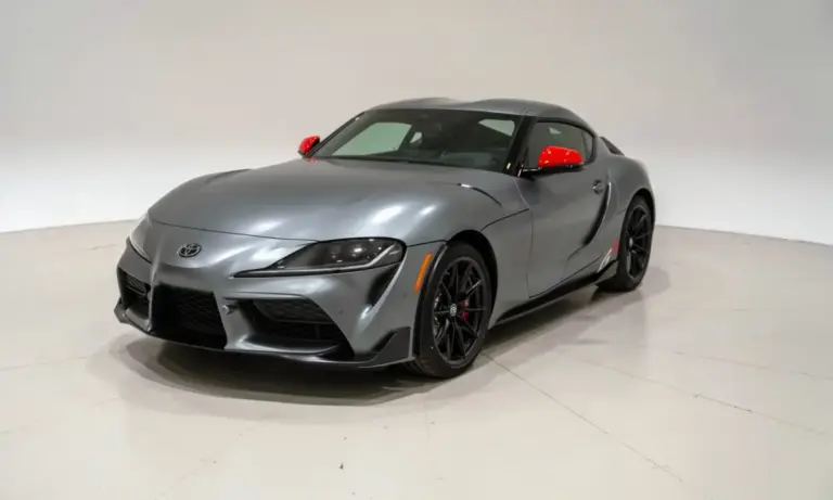 El último Toyota GR Supra Final Edition llega con guiño a Paul Walker y a precio de oro