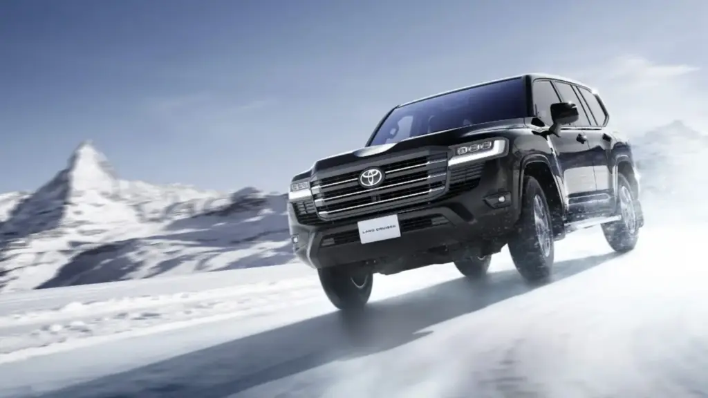 Land Cruiser 300: la nueva era híbrida del icono todoterreno de la marca japonesa 4 Motor16 2026 Toyota Land Cruiser 300 Japon 1 Motor16