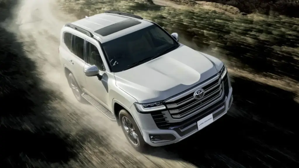 Land Cruiser 300: la nueva era híbrida del icono todoterreno de la marca japonesa 9 Motor16 2026 Toyota Land Cruiser 300 Japon 8 Motor16