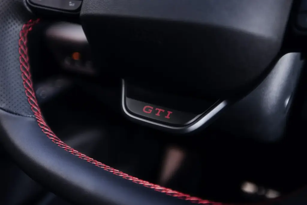 2026 Volkswagen ID.3 GTI. Imagen botón GTI.