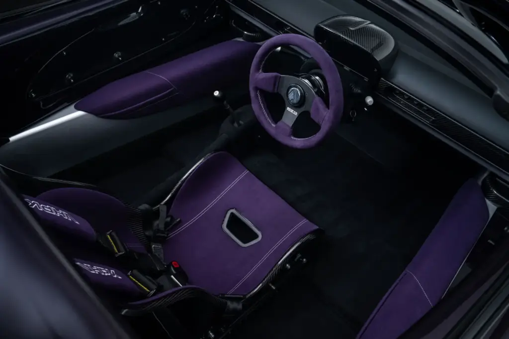 El Lotus Elise de Analogue Automotive se inspira en el McLaren F1 y te lo ofrecen por una fracción de su precio 2 Motor16 2026 Analogue VHPK. Lotus Elise S1. Imagen interior.