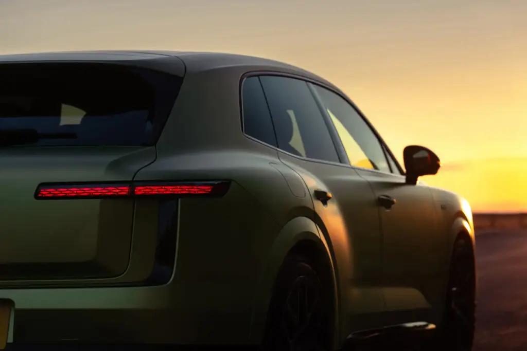 Torcal: Conocemos en persona el primer eléctrico de Bentley, un SUV con ADN español 25 Motor16 2026 bentley torcal 10 Motor16