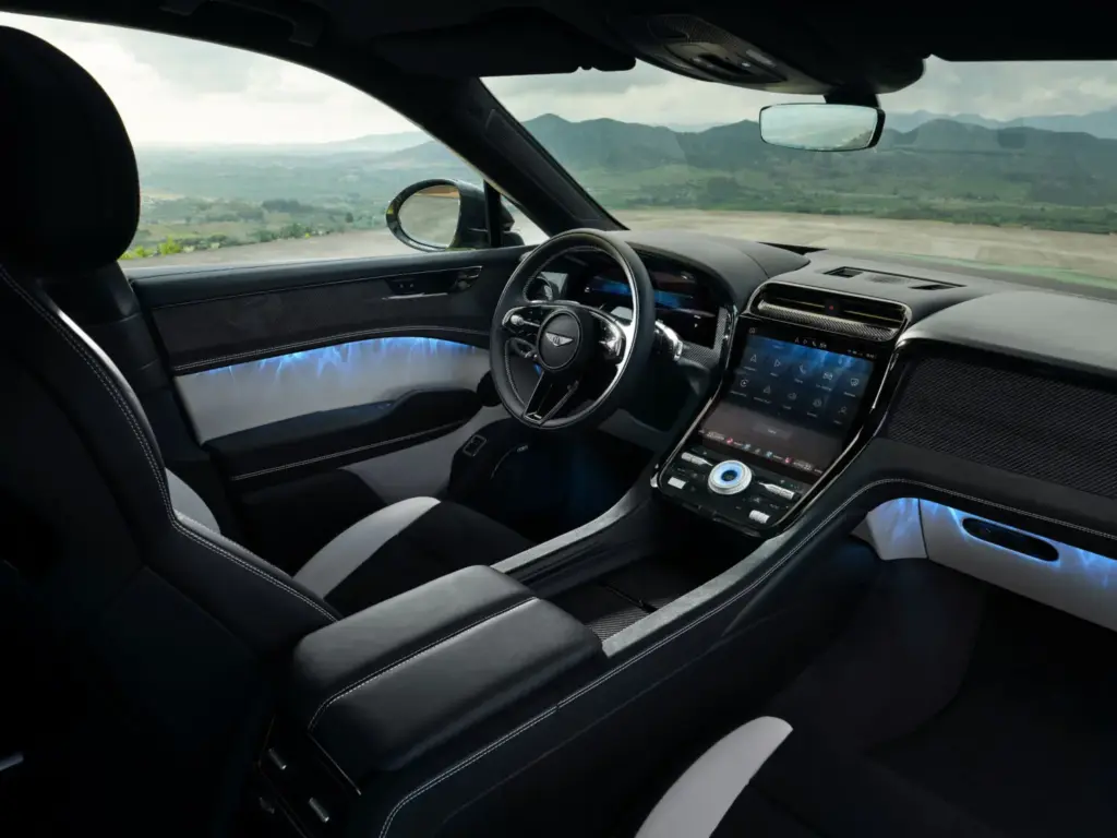 Torcal: Conocemos en persona el primer eléctrico de Bentley, un SUV con ADN español 1 Motor16 2026 Bentley Torcal. Imagen interior.