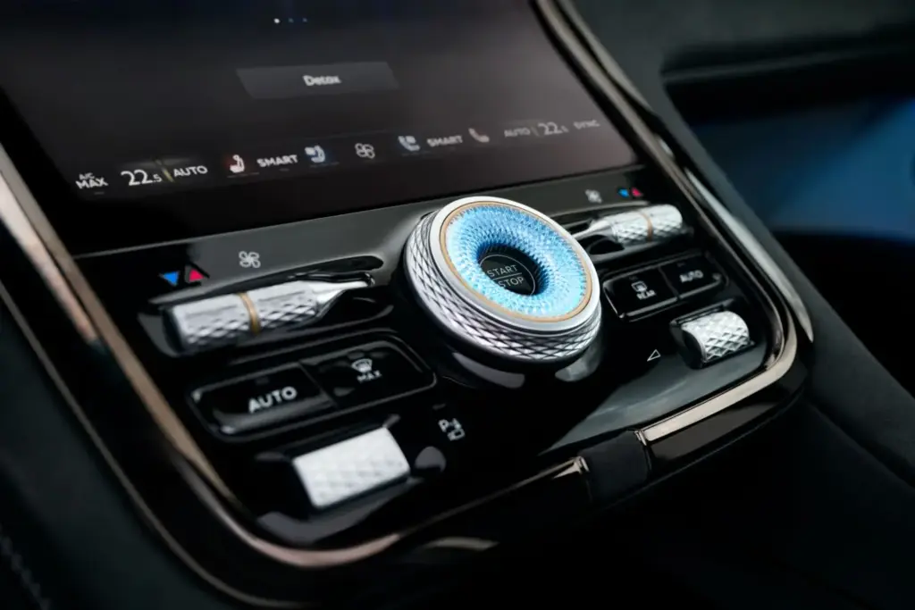 Torcal: Conocemos en persona el primer eléctrico de Bentley, un SUV con ADN español 35 Motor16 2026 bentley torcal 21 Motor16