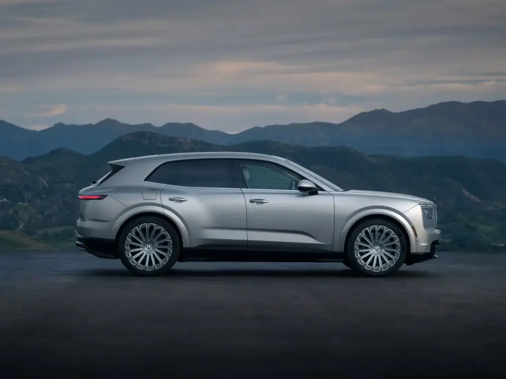 Torcal: Conocemos en persona el primer eléctrico de Bentley, un SUV con ADN español 12 Motor16 2026 bentley torcal 28 Motor16