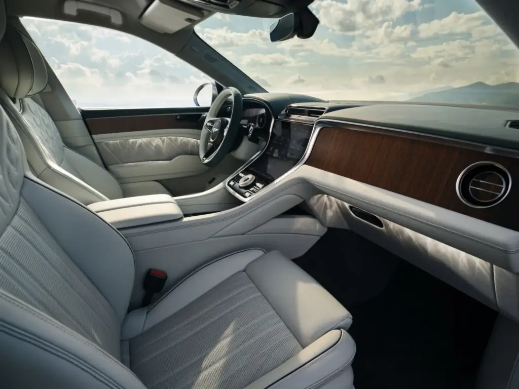 Torcal: Conocemos en persona el primer eléctrico de Bentley, un SUV con ADN español 40 Motor16 2026 bentley torcal 35 Motor16