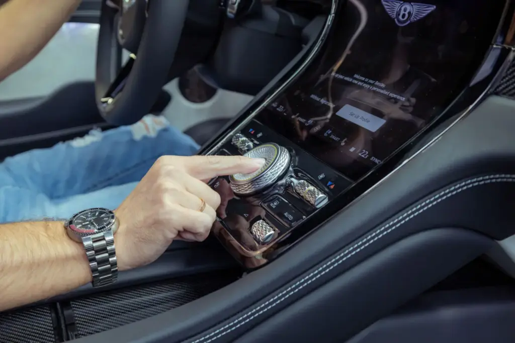 Torcal: Conocemos en persona el primer eléctrico de Bentley, un SUV con ADN español 2 Motor16 2026 Bentley Torcal. Imagen dial.
