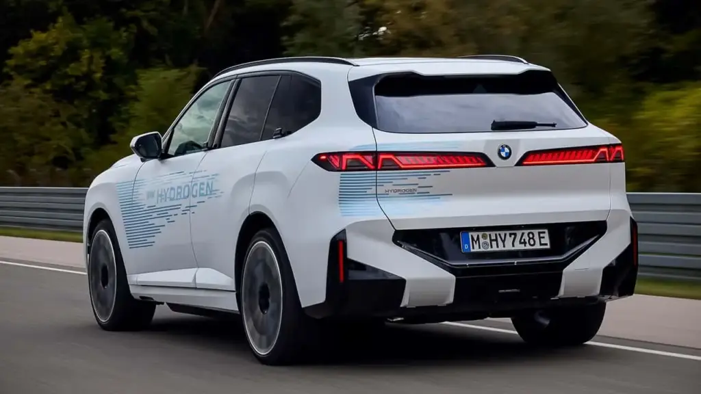 BMW iX5 Hydrogen: Las primeras cifras de este SUV que llega en 2028 salen a la luz 11 Motor16 2026 bmw ix5 hydrogen 2 Motor16