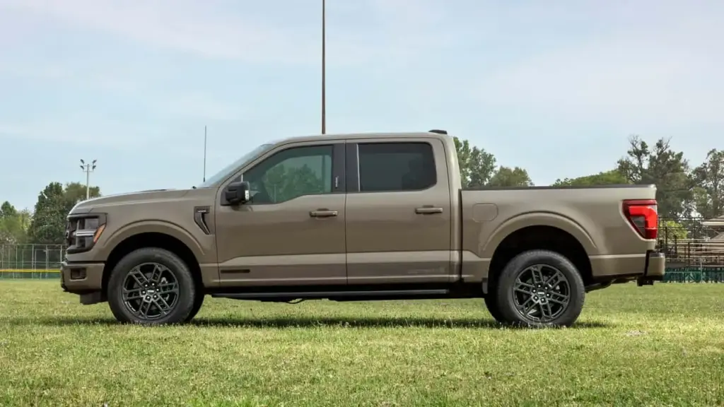 Ford F-150: El incombustible pick-up americano coge impulso para una nueva temporada 21 Motor16 2026 ford f 150 carhartt 18 Motor16