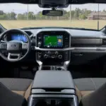 Ford patenta el aparcamiento autónomo que mueve el coche solo para huir de un peligro y evitar el robo de ruedas