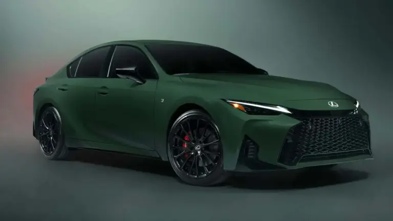 Lexus IS: El inmortal que llega desde Japón