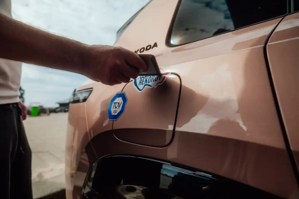 El Skoda Peaq hace historia al acariciar los 1.000 kilómetros 'non-stop' 8 Motor16 2026 skoda peaq 90 viaje 14 Motor16