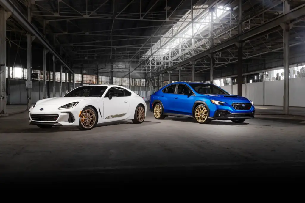 Subaru celebra la historia de sus deportivos con los nuevos BRZ ZC15 y WRX GD25 de edición limitada 1 Motor16 2026 Subaru WRX y BRZ. USA. Imagen estudio.