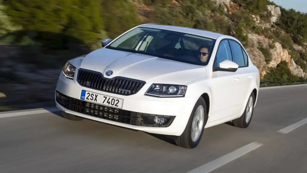 Los 8 millones de Škoda Octavia en sus 30 años de vida y las versiones más peculiares: GLC, gas natural, híbrido y un récord de 365 km/h 18 Motor16 3. generace Skoda Octavia Greenline 0bef22af Motor16