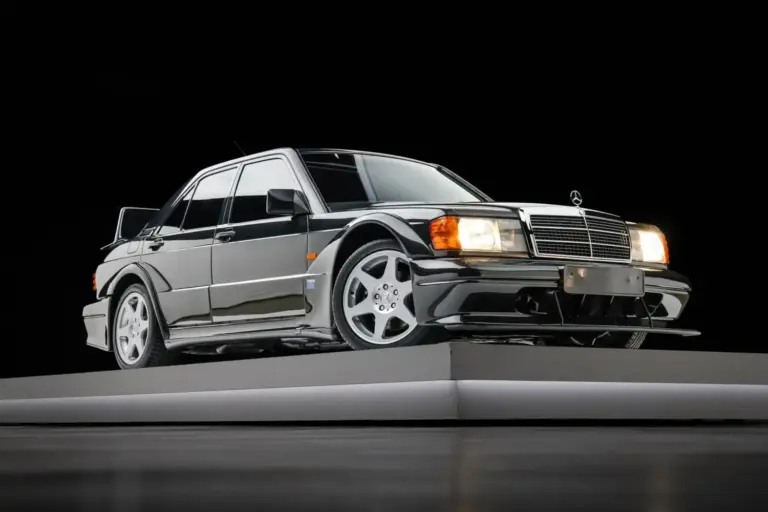 El Mercedes 190E Evolution II número 401 de 502 busca dueño: la berlina de homologación DTM