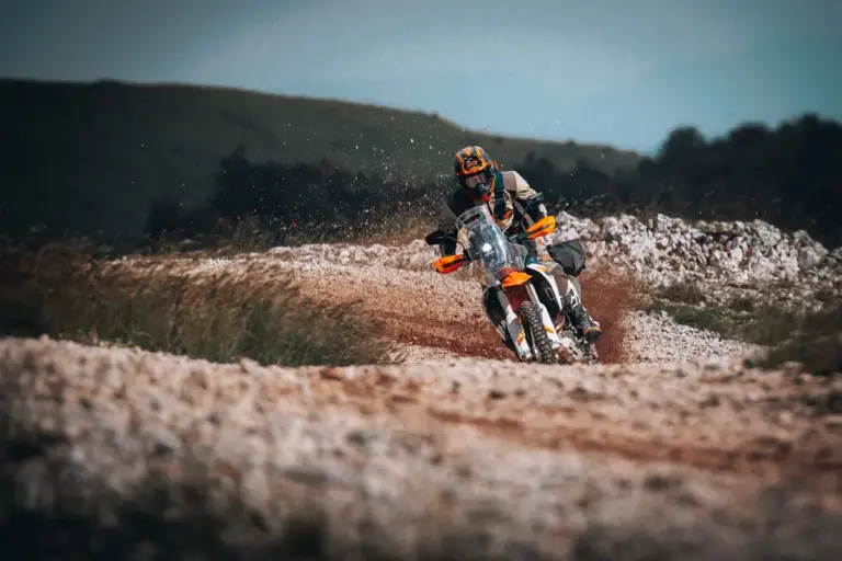 KTM 690 Rally: la trail off-road que planta cara a la Ténéré 700 y a la Tuareg 660