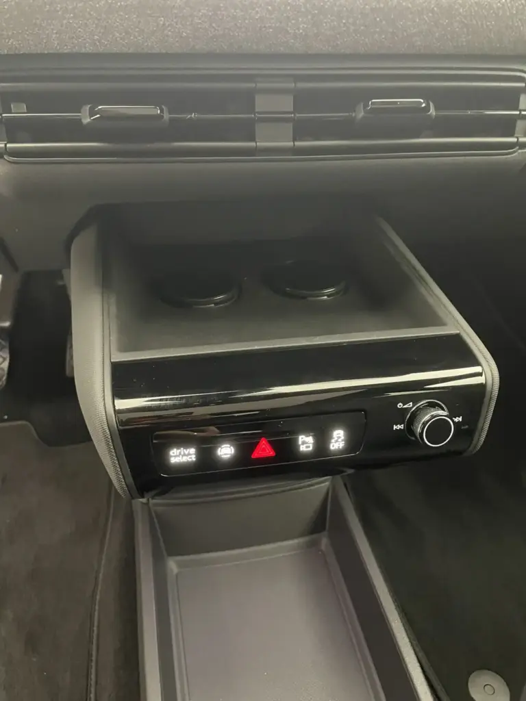 Primer contacto con el Audi A2 e-tron, el eléctrico que recupera un nombre con historia 9 Motor16 AUDI A2 ETRON PRIMER CONTACTO 28 Motor16