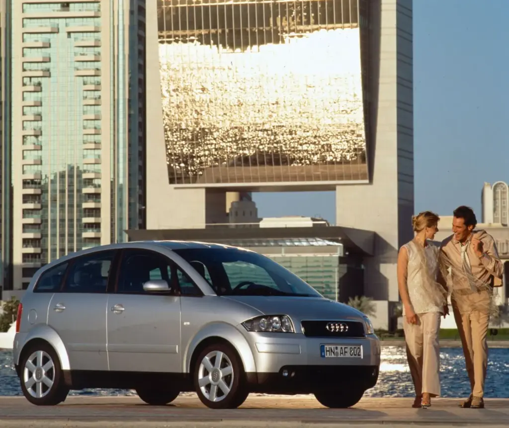 El Audi A2 vuelve 25 años después: del aluminio a los electrones, la misma obsesión por la eficiencia 5 Motor16 AUDI A2 ORIGINAL 1 Motor16